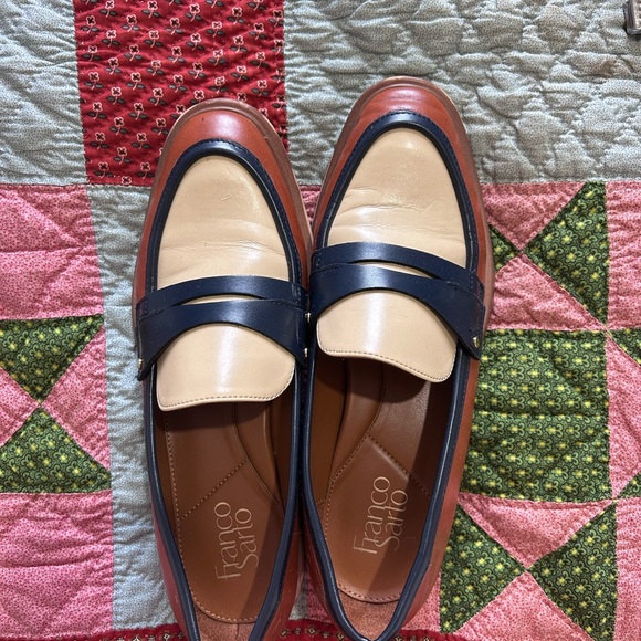 Franco Sarto Italian Leather 2 Penny Loafer Size 8.5 - Picture 3 of 7